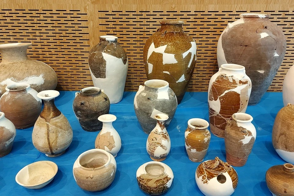 Phát lộ thành cổ duy nhất còn hiện hữu trên thực địa Nam Bộ, rộng khoảng 10ha, nơi hàng nghìn cổ vật bị chôn vùi - ảnh 4