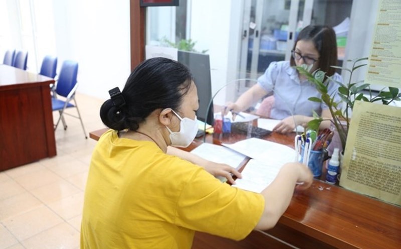 Có thể đưa cán bộ, công chức, viên chức cấp tỉnh về cấp xã sau sáp nhập - ảnh 1