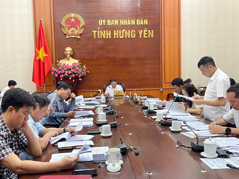 Tỉnh Hưng Yên tổ chức đến tận hộ gia đình lấy ý kiến nhân dân về việc đặt tên tỉnh mới sau khi sáp nhập với Thái Bình - ảnh 1