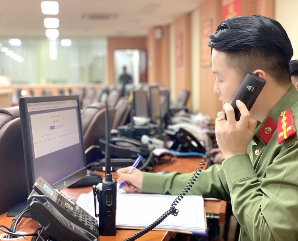 Công an đề nghị người dân nhận cuộc gọi giả danh lãnh đạo Hải Phòng, hãy báo cáo ngay qua số điện thoại 0692.785.415 - ảnh 2