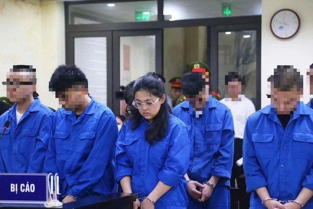 Nữ sinh 2005 đâm chết người dừng đèn đỏ ở Hà Nội lĩnh án 8 năm 6 tháng tù - ảnh 1