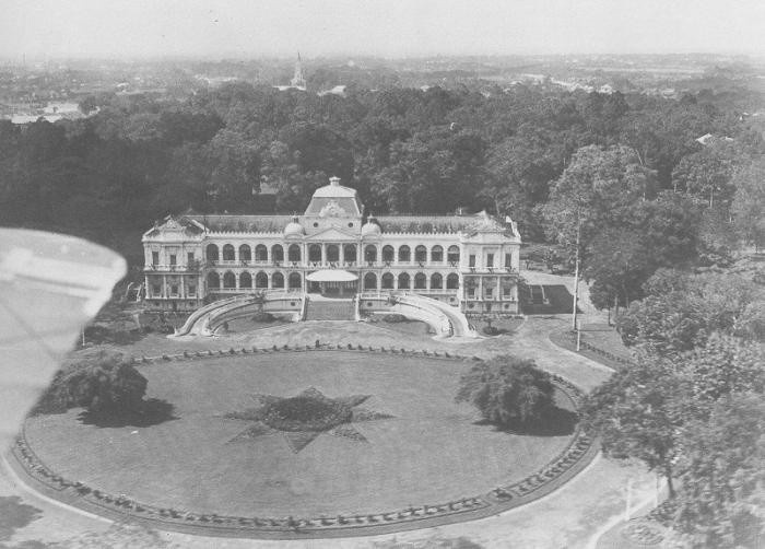 Công trình đồ sộ có chi phí xây dựng lên đến 150.000 lượng vàng do người Việt tự thiết kế, nơi sẽ chứng kiến cuộc diễu binh hơn 13.000 người đẹp nhất dịp 30/4 - ảnh 1