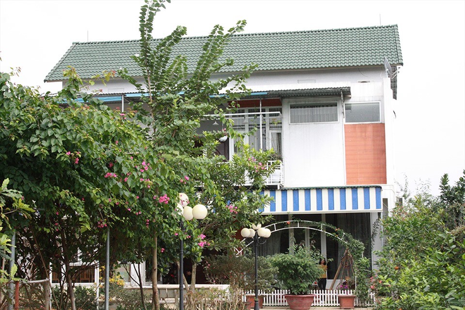 Nữ NSND kỷ lục thu âm 400 bài, hát show nào cũng cháy vé: Lấy diễn viên xiếc kém 6 tuổi, U70 rơi nước mắt vì lần đầu mặc váy cưới - ảnh 8