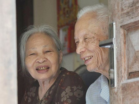 Nữ Anh hùng LLVTND đầu tiên của quân đội Việt Nam: Từng tay không bắt quan Pháp, được Bác Hồ tặng khẩu súng lục - ảnh 3