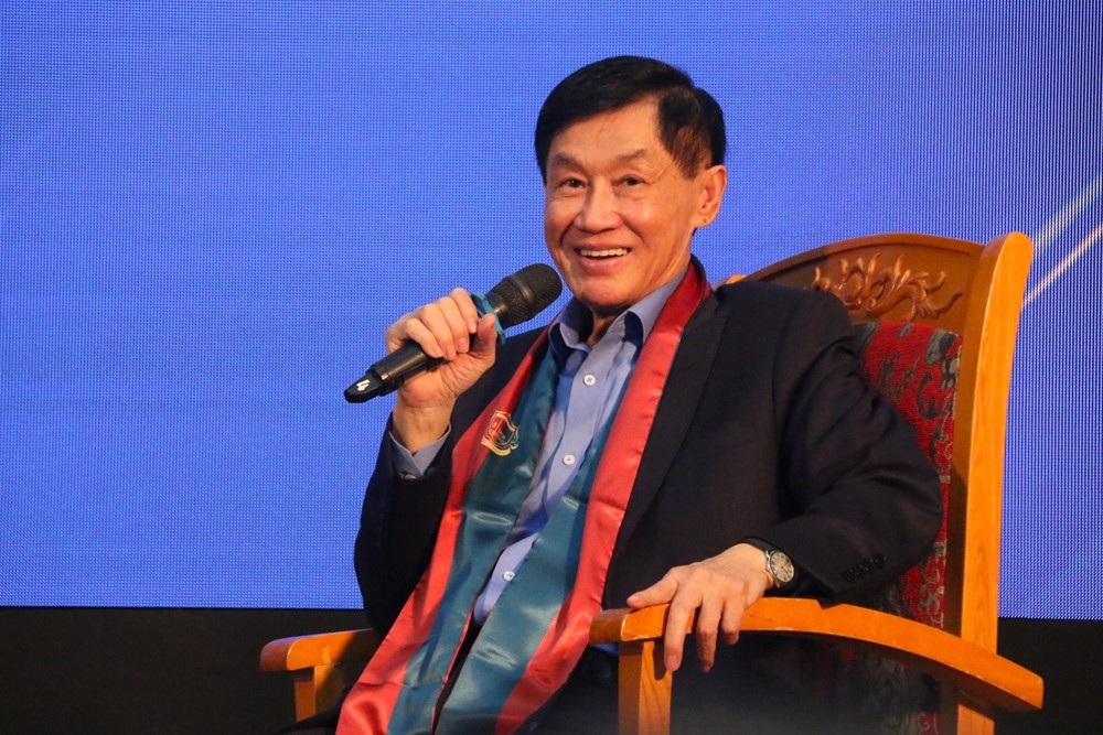 Tỷ phú U80 Johnathan Hạnh Nguyễn: ‘Đầu óc người Việt Nam không thua kém ai, chỉ là các bạn chưa sử dụng’ - ảnh 1