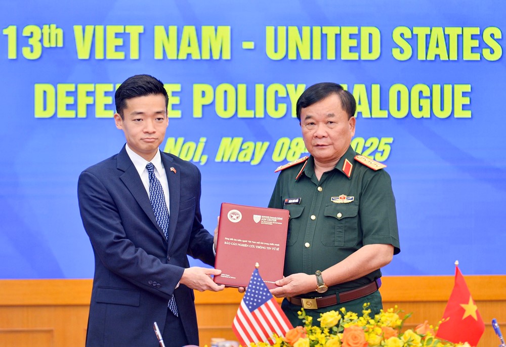 Đại học Harvard trao trả 43 bộ hồ sơ kỷ vật trong chiến tranh cho thân nhân các liệt sĩ và các cựu chiến binh Việt Nam - ảnh 3