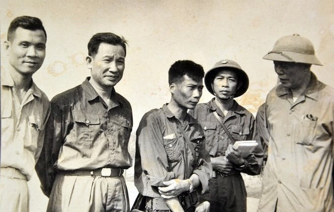 Gia đình hiếm hoi có 3 anh em đều là lãnh đạo kiệt xuất, được tặng Huân chương Sao Vàng: Người từng từ chối nhận giải Nobel, 2 người được phong hàm cấp Tướng - ảnh 5