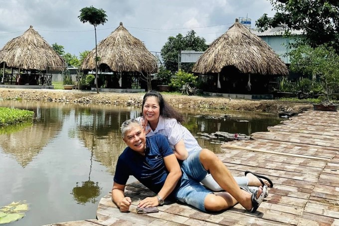 Tài tử điện ảnh Việt từng nhận cát xê tới 60 cây vàng, là chồng của nữ NSND đình đám làng giải trí, bất ngờ tuyên bố giải nghệ khi đang ở đỉnh cao của sự nghiệp - ảnh 5