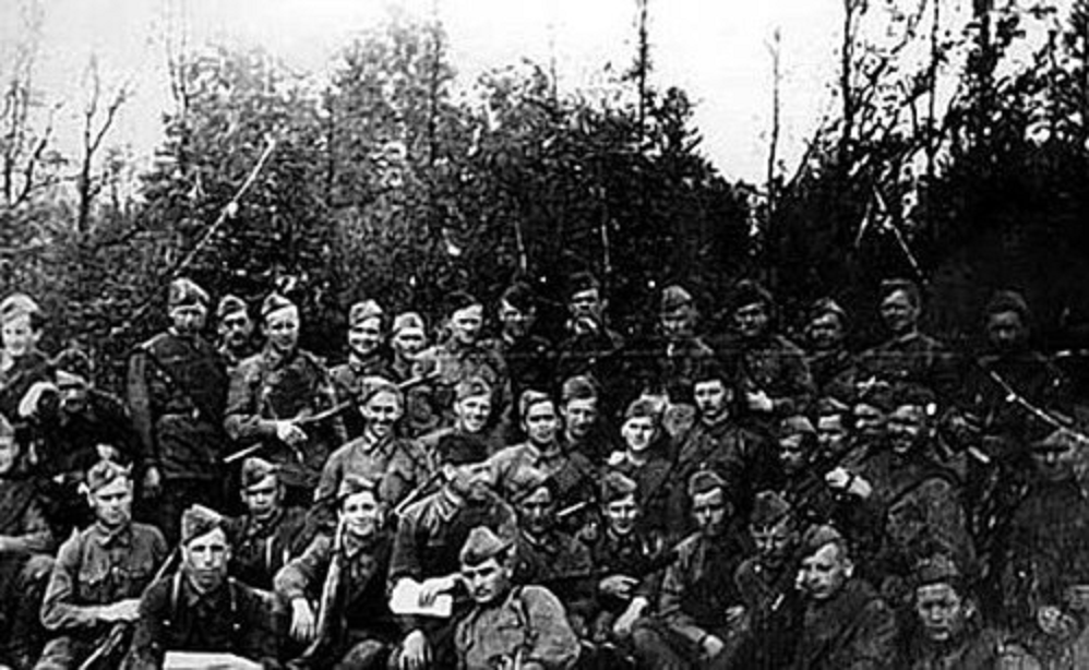 Thân thế 3 người lính Việt Nam anh dũng hy sinh trong Chiến tranh Vệ quốc vĩ đại, được lập tượng đài giữa thủ đô Moscow - ảnh 2