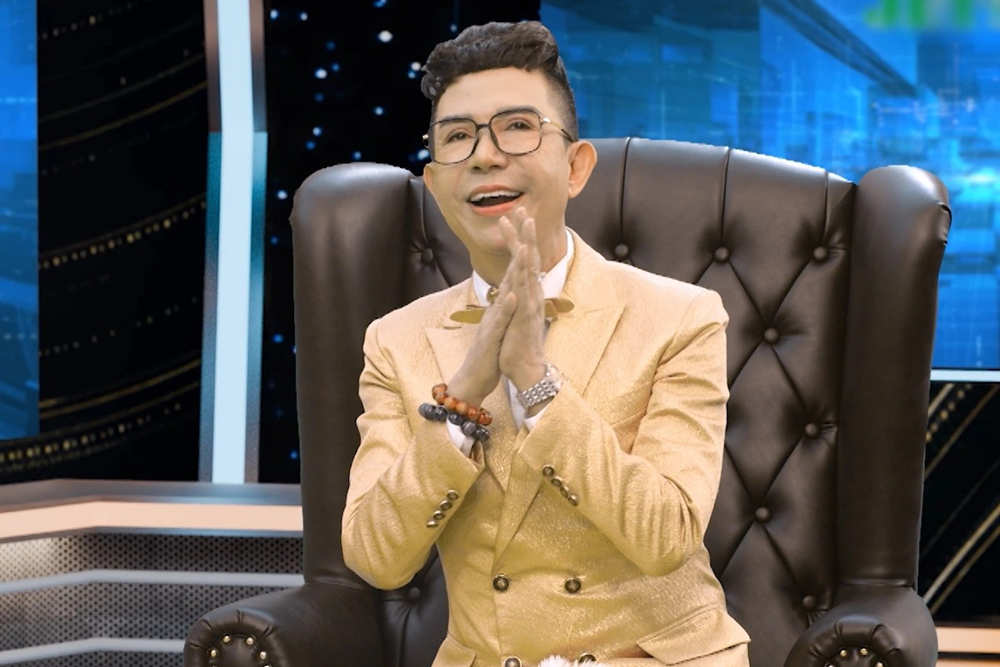 Nam ca sĩ hát đám cưới nhận cát xê 1 tỷ, ở ‘lâu đài’ tiền tỷ tại TP. Hồ Chí Minh tuyên bố từ chức Chủ tịch - ảnh 1