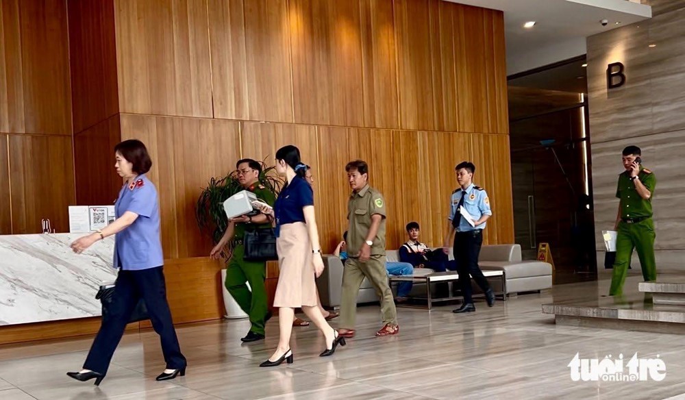 Bộ Công an khám xét nơi ở của Hoa hậu Thùy Tiên, thu thập nhiều tài liệu - ảnh 1