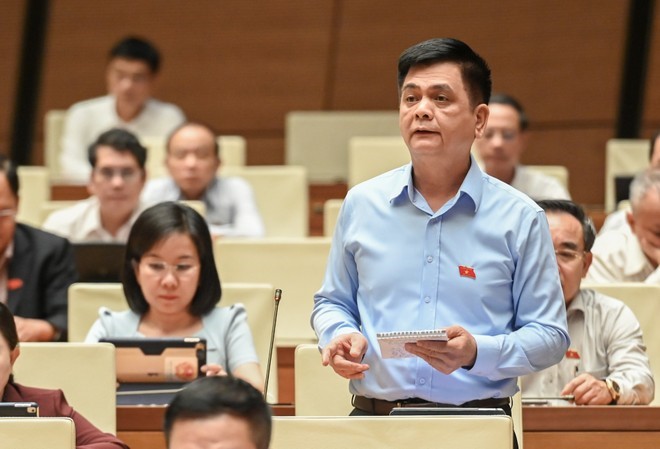 Tên cầu thủ Nguyễn Xuân Son được ĐBQH đưa ra bàn luận tại nghị trường - ảnh 2