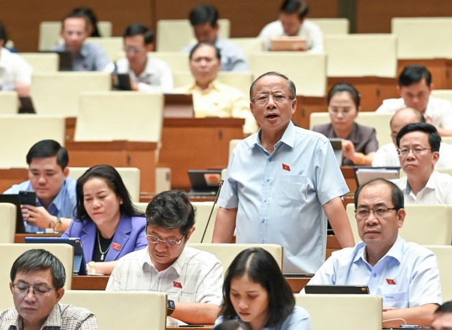 Tên cầu thủ Nguyễn Xuân Son được ĐBQH đưa ra bàn luận tại nghị trường - ảnh 3