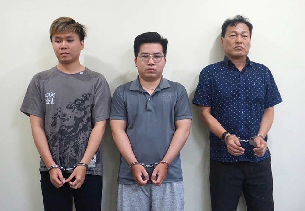 Khởi tố, bắt chủ kênh 'Người Đưa Tin' và 2 đồng phạm - ảnh 1