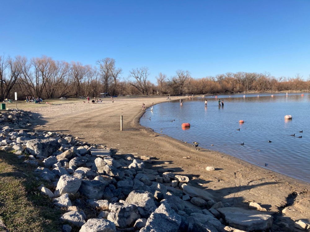 3 học sinh bị mắc kẹt trong bùn, tử vong tại bồn chứa nước: Tình tiết đau đớn trong những vụ đuối nước trẻ em thương tâm nhất 2025 - ảnh 4