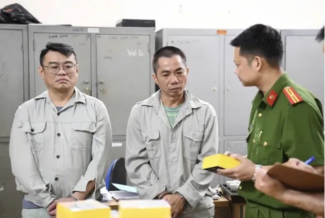 Khám xét khẩn cấp, bắt Tất Văn Hào - ảnh 1