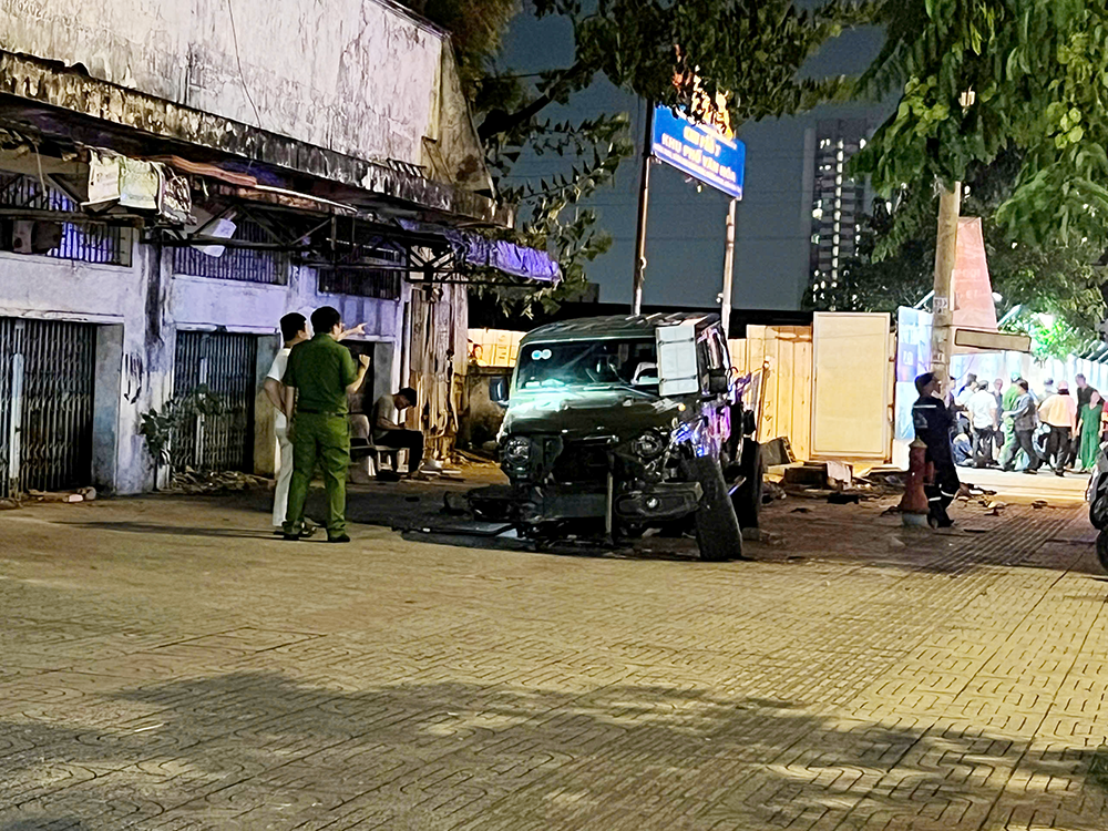 Tạm giữ tài xế xe Jeep Nguyễn Bảo Hoàng - ảnh 2