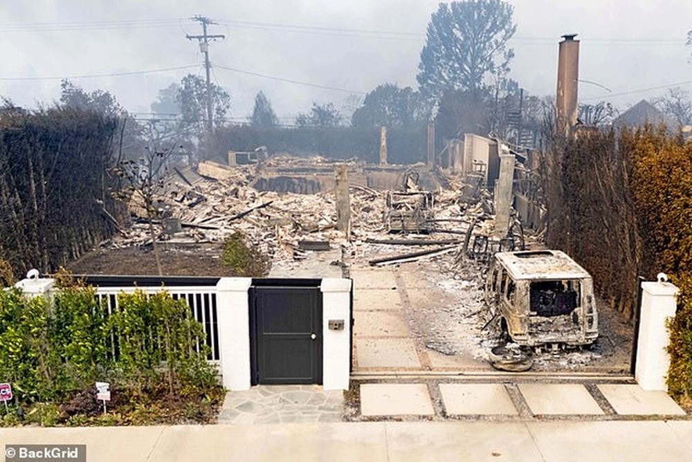 Một ngôi sao truyền hình vừa ‘tậu’ siêu biệt thự trị giá hơn 1.600 tỷ đồng  - ảnh 3