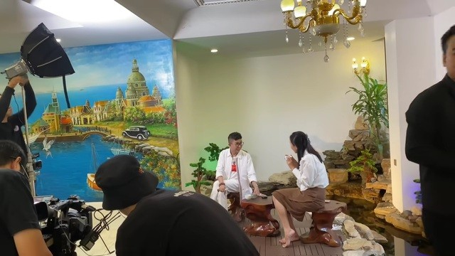 Nam ca sĩ gốc Huế bị Hoài Linh ‘cấm hát’, sở hữu ‘lâu đài’ trăm tỷ  - ảnh 6