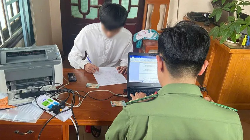 Chính thức khởi tố vụ án 2 học sinh làm lộ bí mật Nhà nước - ảnh 1