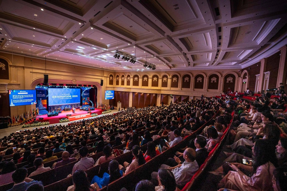 Trường ĐH tinh hoa 6.500 tỷ của ông Phạm Nhật Vượng: Sinh viên tốt nghiệp được Google trả lương 5 tỷ, một nửa khóa 'lọt mắt xanh' của tập đoàn danh tiếng - ảnh 1