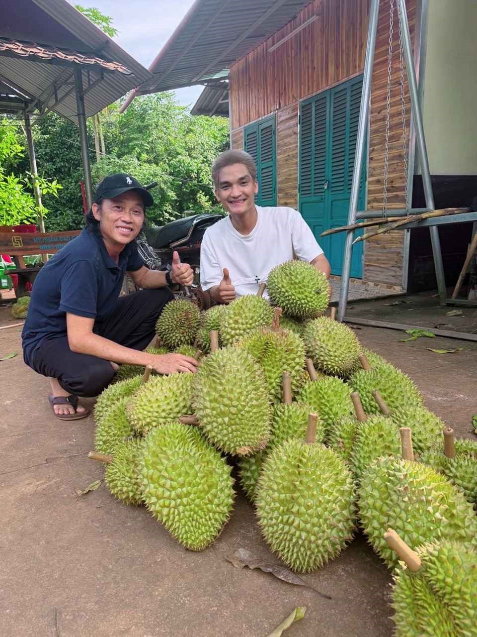 Bên cạnh nhà thờ Tổ 100 tỷ, đây là nơi được NSƯT Hoài Linh đầu tư tâm huyết, khiến Mạc Đăng Khoa trầm trồ - ảnh 1