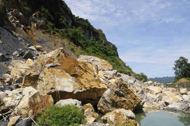 Cảnh tượng kinh hoàng sau tiếng nổ lớn như bom tại Ninh Bình - ảnh 2