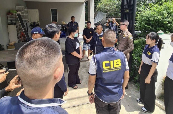 Khám xét nơi ở, bắt người phụ nữ có quan hệ với nhiều nhà sư, thu giữ 5 điện thoại chứa hơn 80.000 hình ảnh, video nhạy cảm  - ảnh 3