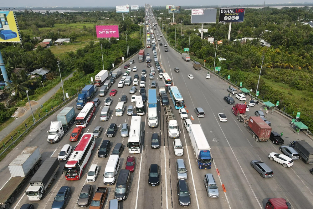 Từ hôm nay, cao tốc có lưu lượng xe lớn nhất Việt Nam đóng cửa một phần, người dân chú ý - ảnh 2