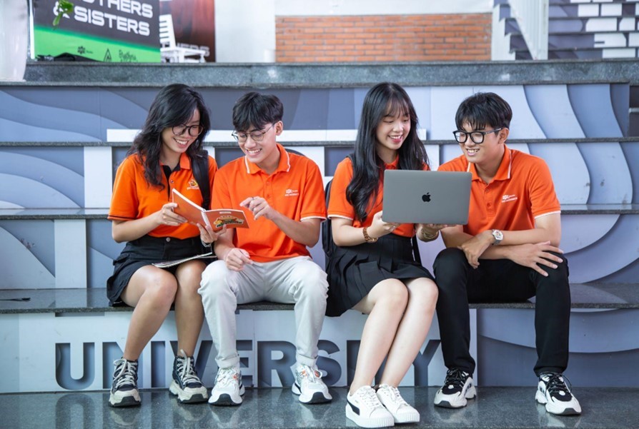 Trường ĐH thu gần 3.000 tỷ/năm có sếp Hoàng Nam Tiến làm lãnh đạo: Công bố điểm chuẩn sớm nhất, sinh viên tốt nghiệp thu nhập lên tới 1.000 USD - ảnh 6