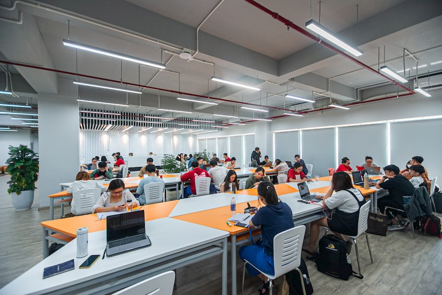 Trường ĐH thu gần 3.000 tỷ/năm có sếp Hoàng Nam Tiến làm lãnh đạo: Công bố điểm chuẩn sớm nhất, sinh viên tốt nghiệp thu nhập lên tới 1.000 USD - ảnh 3