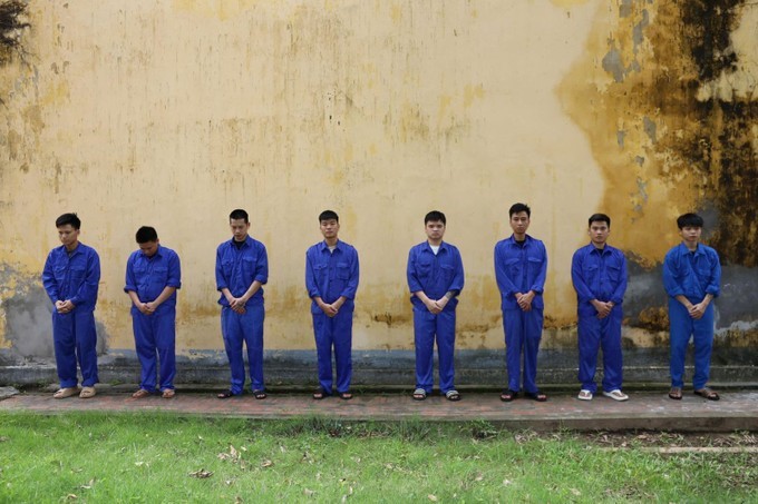 Bắt giữ 9 đối tượng, thu giữ 22 điện thoại, 8 máy tính cùng loạt ‘nhẫn kim cương, khóa xe sang' - ảnh 1