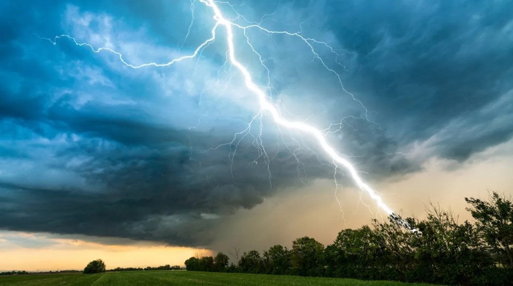 Tia sét dài nhất thế giới: Dài 829km, 'vắt ngang' cả một quốc gia và ‘ẩn mình’ suốt 8 năm - ảnh 1