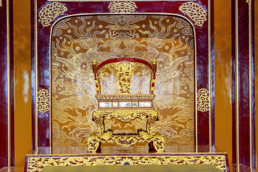 Bảo vật quốc gia từng bị phá hoại ở điện Thái Hòa sẽ được tái trưng bày sau phục chế - ảnh 1