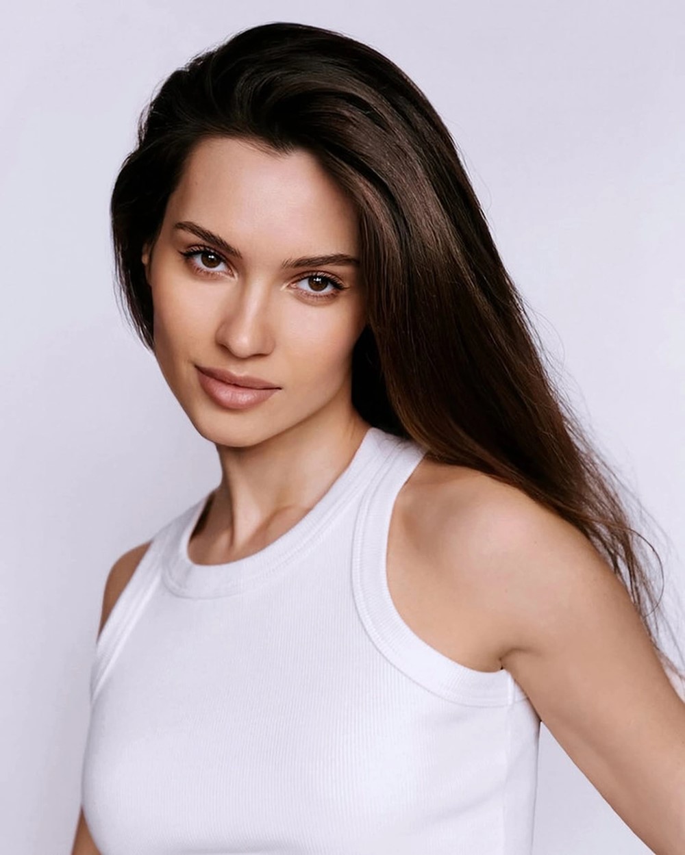 Một Hoa hậu Hoàn vũ vừa qua đời ở tuổi 31 - ảnh 1