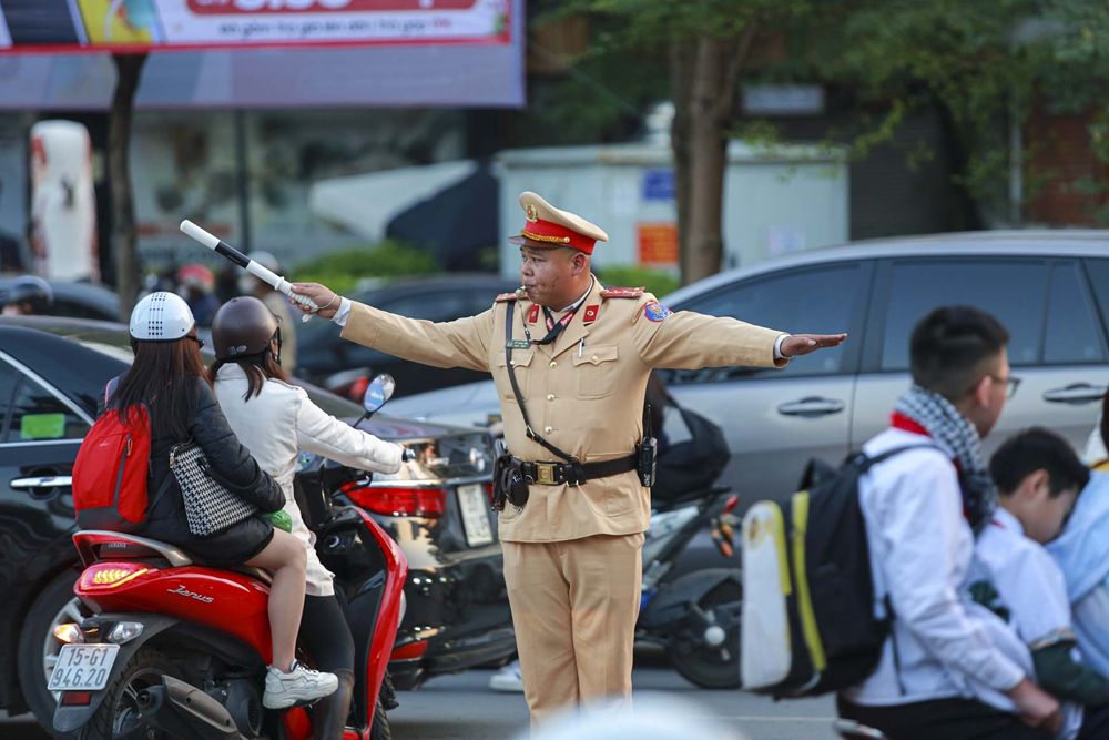 Từ ngày mai, người tham gia giao thông tại Hà Nội chú ý! - ảnh 1