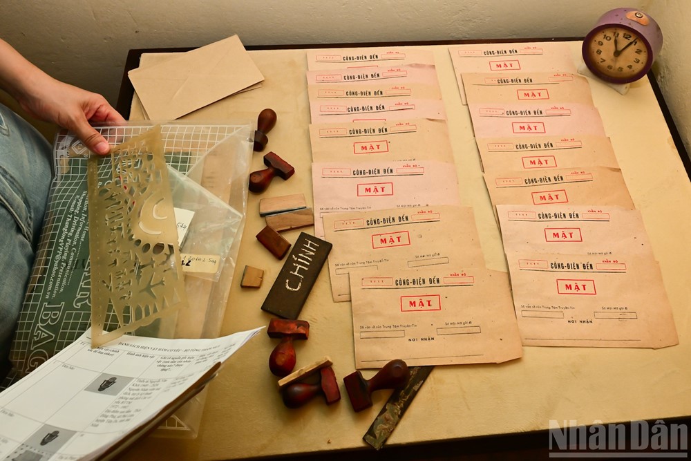 Căn hầm tuyệt mật giữa trung tâm Hà Nội lần đầu tiên mở cửa đón khách tham quan - ảnh 3