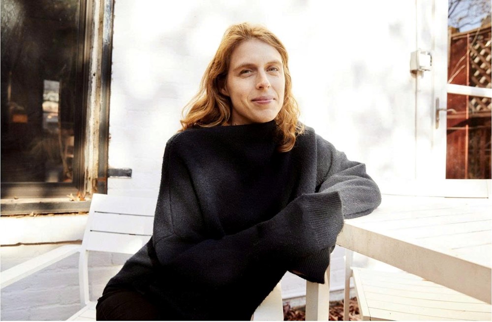 Tại sao mỗi người lại có lúc trở thành ‘Người lạ với chính ta’? - ảnh 1