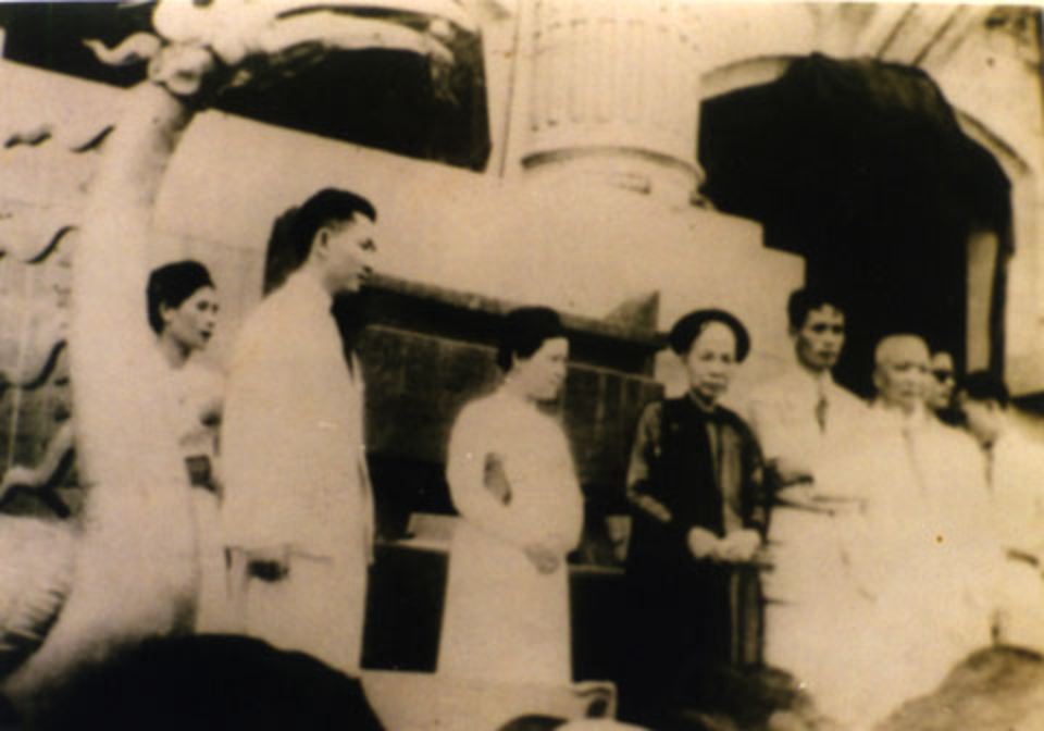 Vợ chồng doanh nhân hiến hơn 5.000 lượng vàng cho Nhà nước, ‘bà đỡ’ của nền tài chính cách mạng Việt Nam - ảnh 3