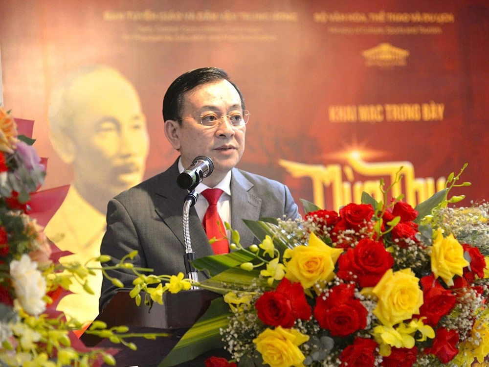 Lần đầu tiên công bố ảnh chụp căn cước của Nguyễn Ái Quốc cùng 200 tài liệu, hình ảnh, hiện vật quý - ảnh 1