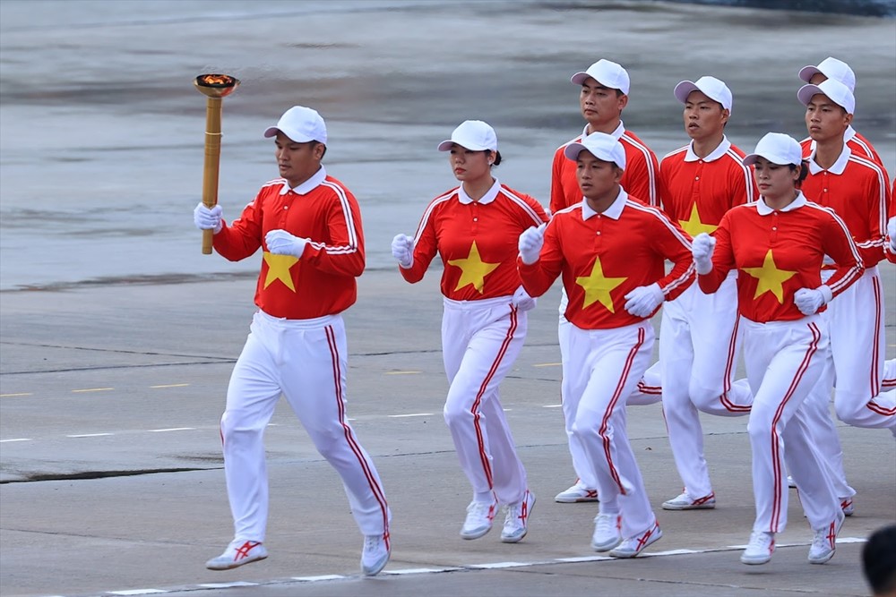 Danh tính võ sĩ sinh năm 1997 mang hàm Đại úy thực hiện nghi thức mở màn tạo đại lễ A80 - ảnh 2