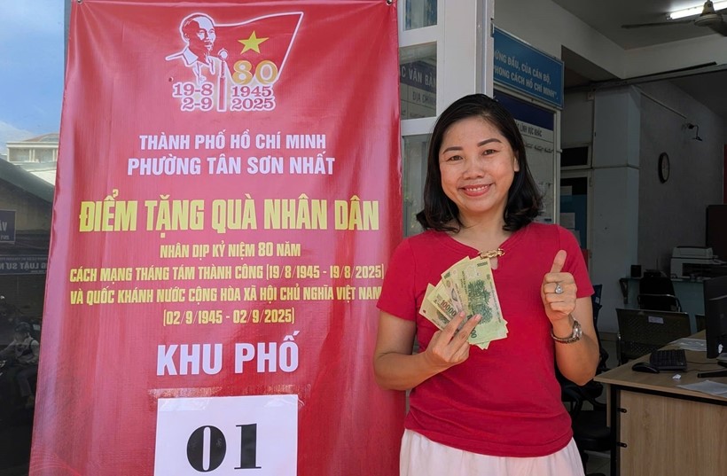 100% xã, phường trên cả nước đã nhận được kinh phí để tặng quà Tết Độc lập cho nhân dân - ảnh 1