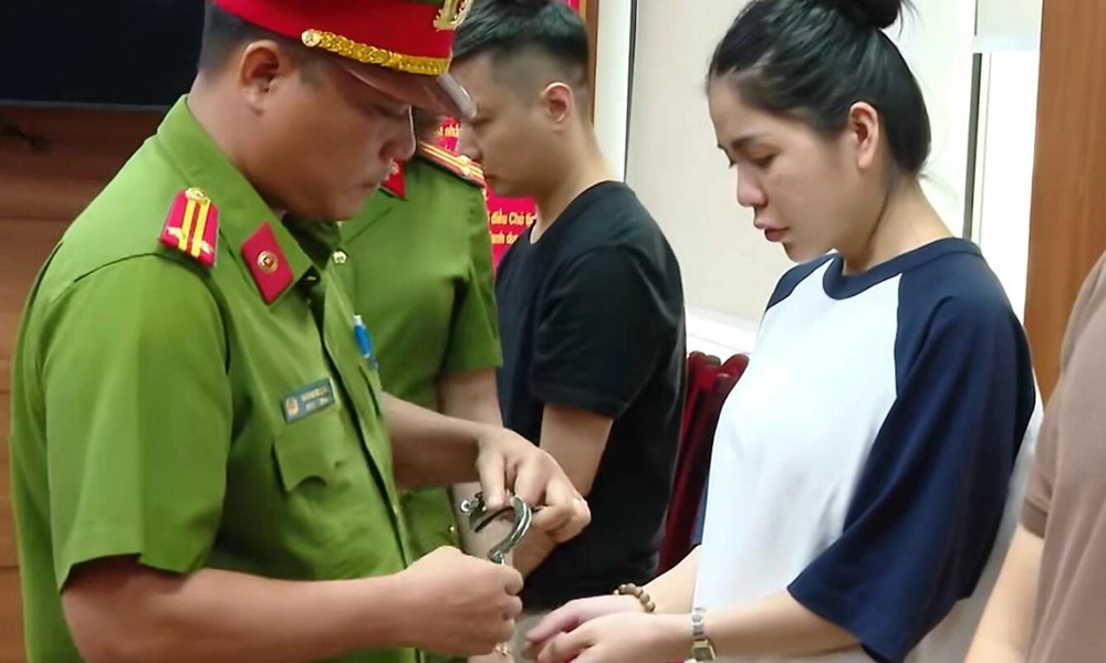 Bộ Công an đề nghị truy tố Hoa hậu Thùy Tiên, Quang Linh Vlogs - ảnh 1