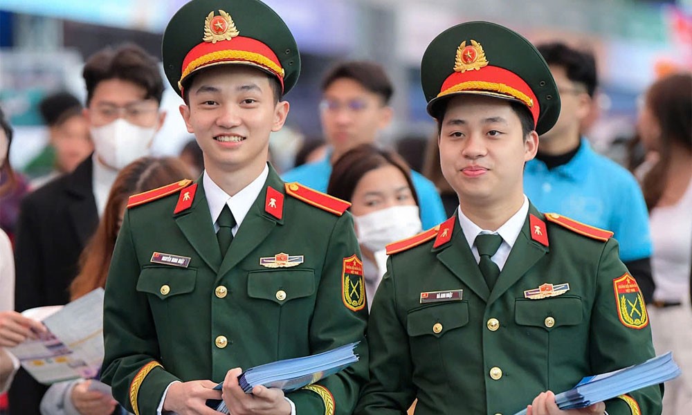 Nhiều trường quân sự thông báo tuyển sinh bổ sung hàng trăm chỉ tiêu - ảnh 1