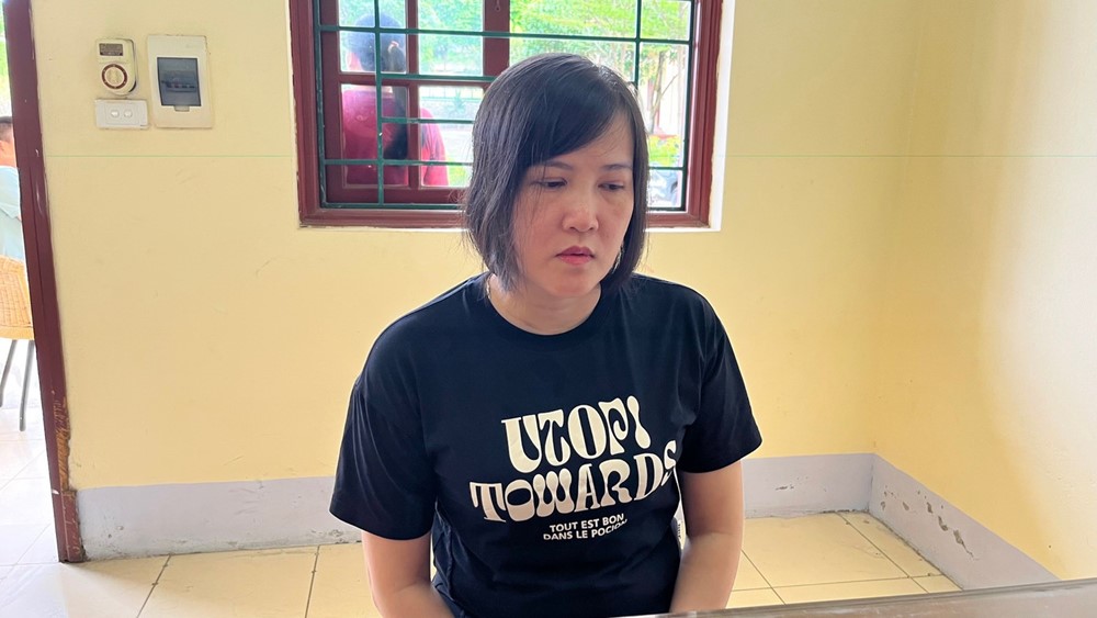 Bắt 4 đối tượng vận chuyển 2,5kg vàng miếng từ Trung Quốc về Việt Nam - ảnh 1