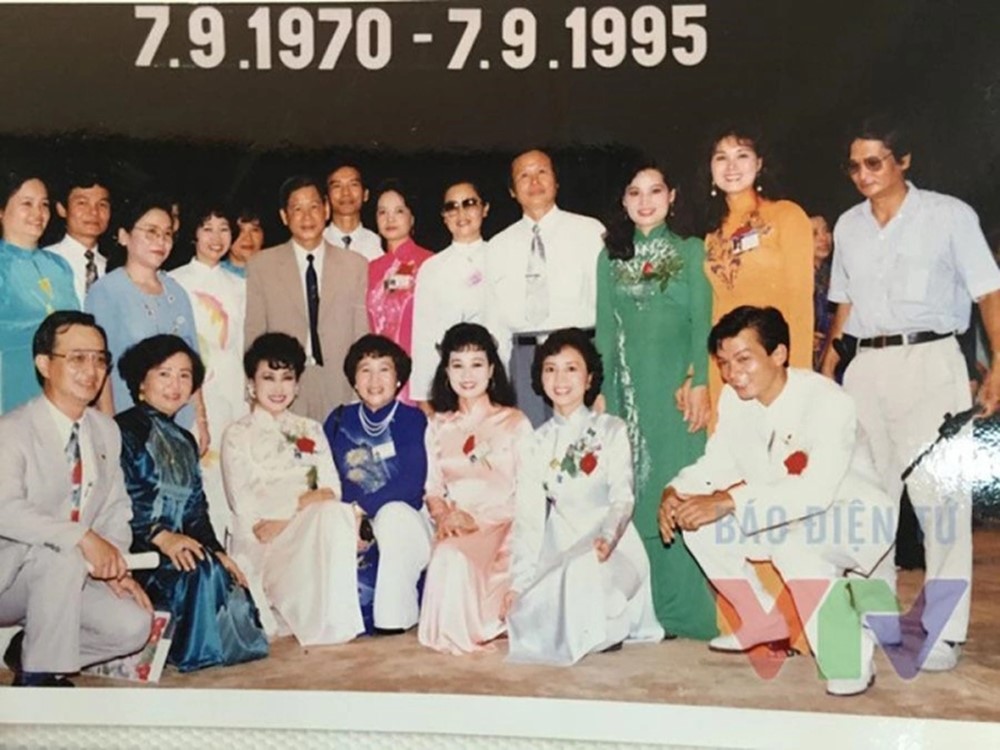 Nam NSƯT từng đi phụ hồ để kiếm sống, trở thành giọng đọc huyền thoại trên sóng VTV, tham gia lồng tiếng cho ‘Tây du ký’ - ảnh 3