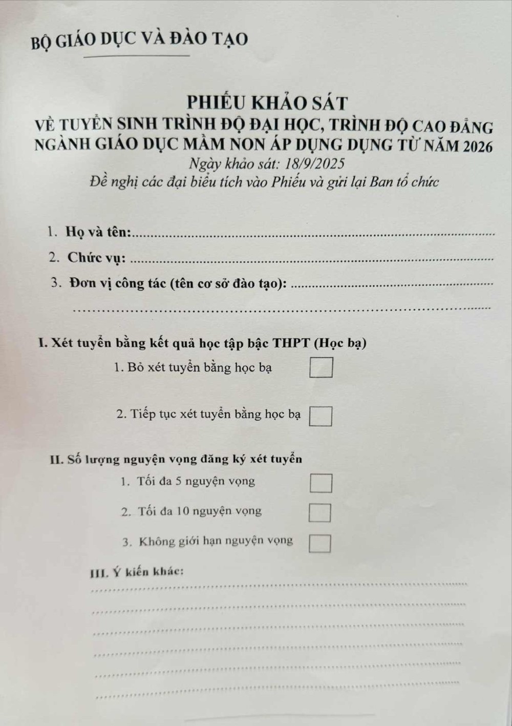 Bộ Giáo dục đề xuất giới hạn số lượng nguyện vọng đối với thí sinh xét tuyển đại học, cao đẳng - ảnh 2