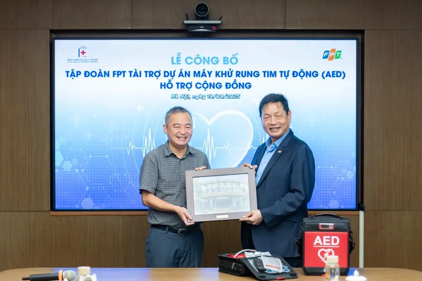 Tin vui: Việt Nam chính thức thí điểm đặt máy sốc tim ở nơi công cộng - ảnh 1