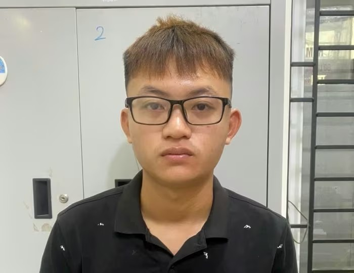 Đối tượng truy nã đặc biệt nguy hiểm Bùi Quang Phan ra đầu thú - ảnh 1