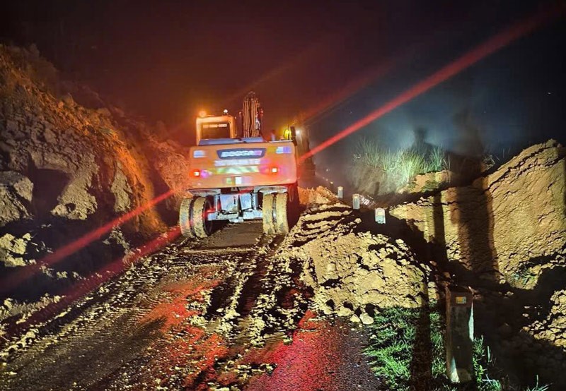 Thiệt hại do mưa lớn sau bão số 10: Số người thương vong tiếp tục tăng, giao thông tê liệt tại nhiều địa phương - ảnh 8